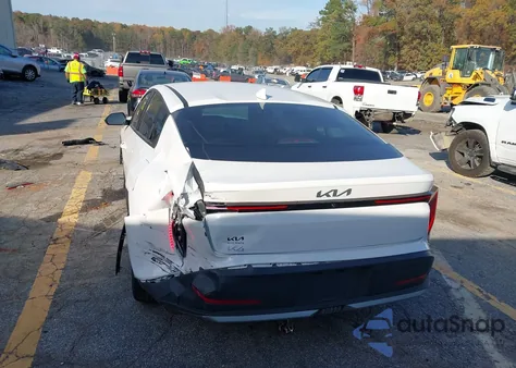 2025 Kia K4 Lxs из США, поврежденный, VIN 3KPFT4DE2SE107186